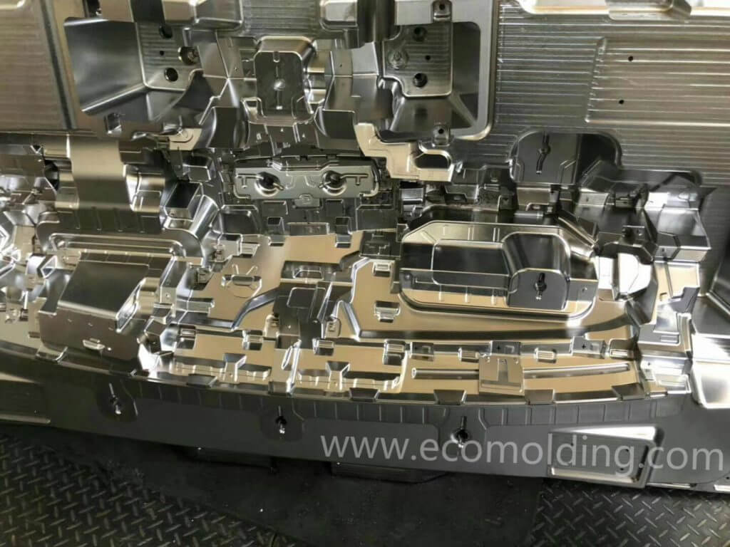 injection mold cost in china