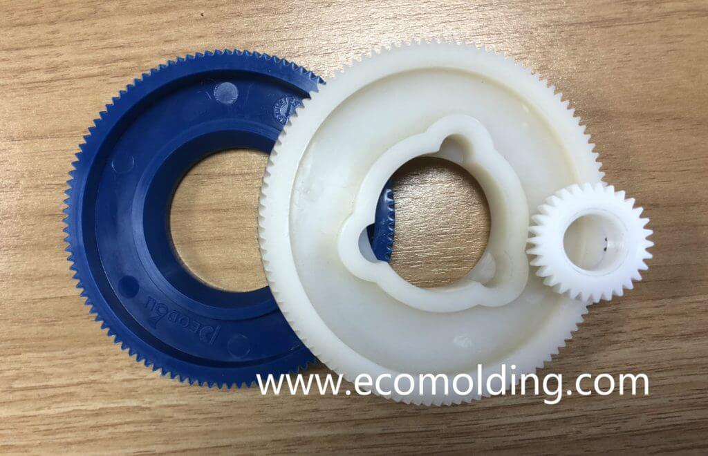 POM plastic injection molding parts in China